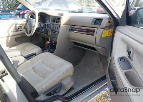 2000 Volvo S70 Glt/Glt Se z USA, uszkodzony, nr VIN YV1LS56D4Y2623131